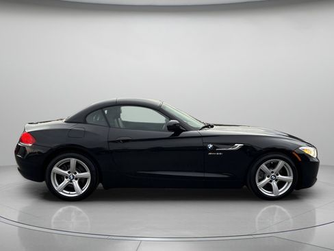 Used 2015 BMW Z4 sDrive28i image 2