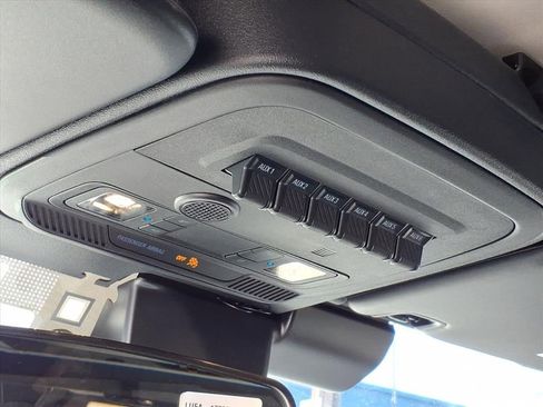 New 2025 Ford Bronco Badlands image 22