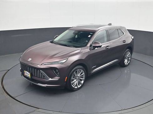 Used 2024 Buick Envision Avenir AWD/4WD image 13