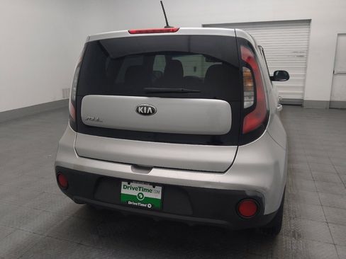 Used 2018 Kia Soul FWD image 7