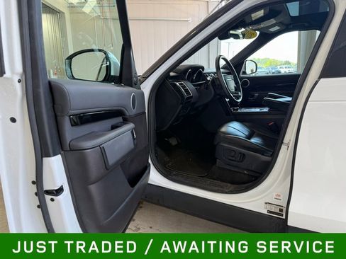 Used 2018 Land Rover Discovery SE AWD/4WD image 23