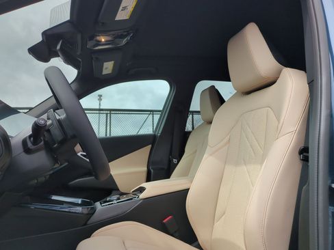 Used 2025 BMW X3 xDrive30i w/ Premium Package image 16