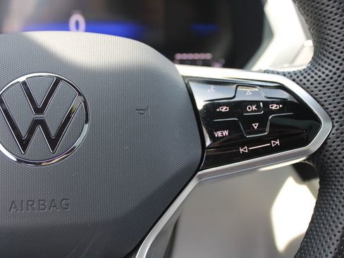 Certified 2024 Volkswagen Tiguan SE R-Line w/ MDO Package, Two-Row image 12