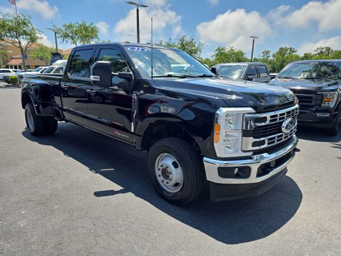 Used 2023 Ford F350 XLT AWD/4WD image 1