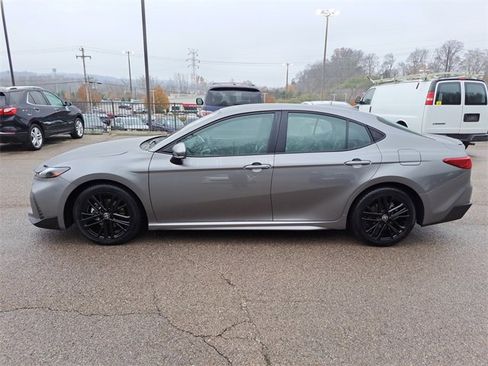 Used 2025 Toyota Camry XSE image 2