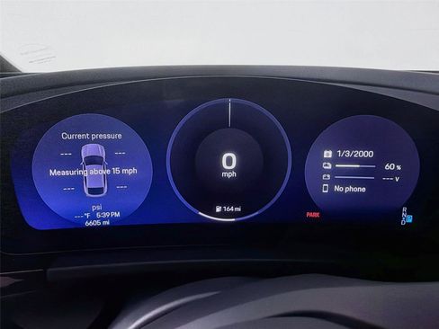 Certified 2025 Porsche Macan 4 Electric w/ Premium Package AWD/4WD image 19