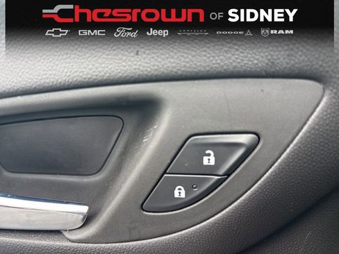 Used 2024 Chevrolet Equinox RS FWD image 18