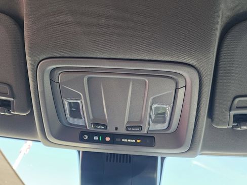 New 2026 GMC Sierra 1500 Elevation image 35