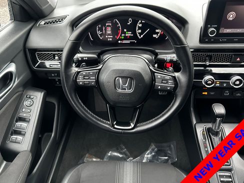 Used 2023 Honda Civic Sport image 15