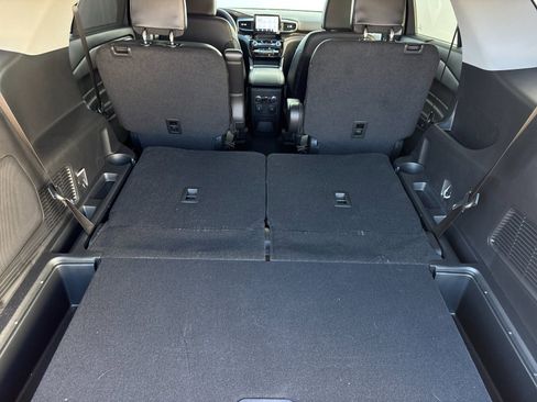 Used 2024 Ford Explorer Limited w/ Equipment Group 301A image 18