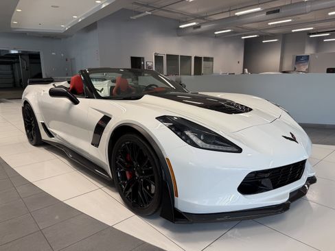 Used 2016 Chevrolet Corvette Z06 w/ 3LZ Preferred Equipment Group image 10