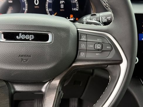 New 2026 Jeep Grand Cherokee Laredo image 15