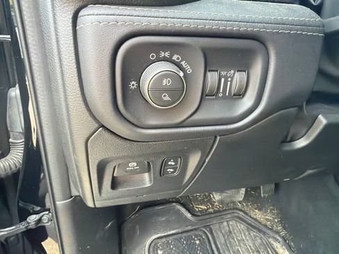Used 2022 RAM 1500 Limited AWD/4WD image 20