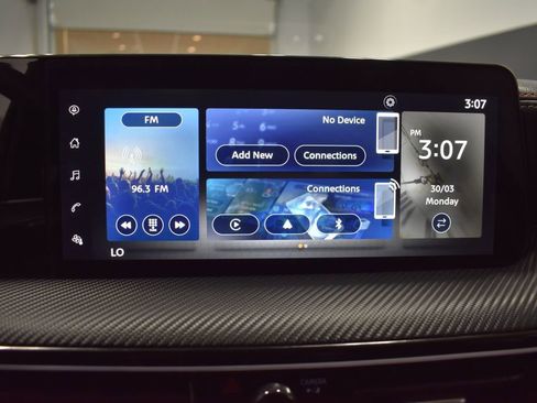 Certified 2025 Nissan Kicks SR AWD/4WD image 19