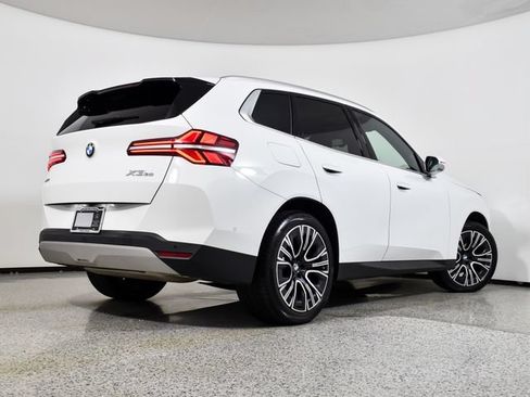 Used 2025 BMW X3 xDrive30i w/ Convenience Package AWD/4WD image 13