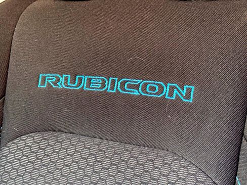 Used 2023 Jeep Wrangler Unlimited Rubicon 4xe w/ Cold Weather Group AWD/4WD image 12