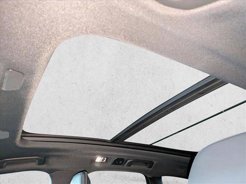 Used 2021 Volvo XC60 T8 R-Design w/ Advanced Package image 18