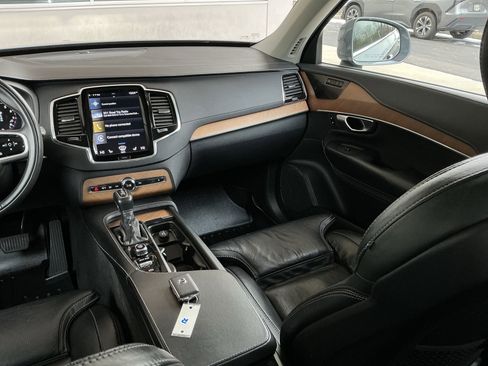 Used 2020 Volvo XC90 T6 Inscription image 16
