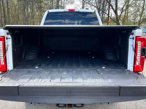 Used 2023 Ford F250 Lariat w/ Lariat Ultimate Package AWD/4WD image 31