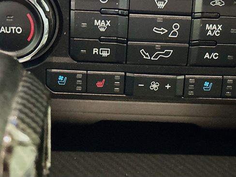 Used 2020 Ford F150 Lariat image 21