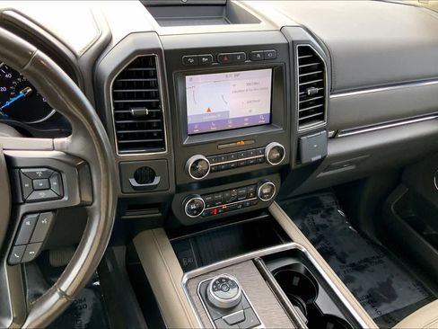 Used 2020 Ford Expedition Limited w/ Equipment Group 302A AWD/4WD image 7