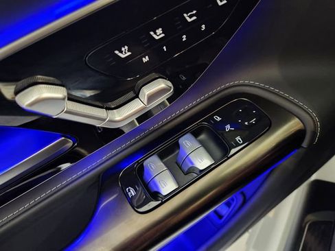 Used 2026 Mercedes-Benz SL 55 AMG 4MATIC image 21