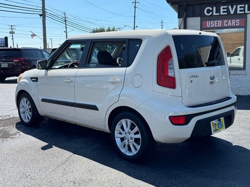 Used 2013 Kia Soul FWD image 7