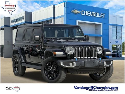 Used 2022 Jeep Wrangler Unlimited Sahara w/ Cold Weather Group image 1