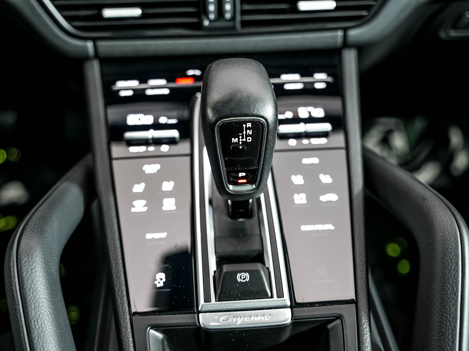Certified 2023 Porsche Cayenne AWD/4WD image 20