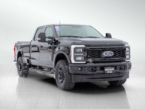 Used 2024 Ford F250 Lariat w/ Sport Appearance Package image 7