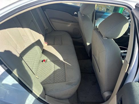 Used 2011 Ford Fusion SE w/ 202A Rapid Spec Order Code image 16