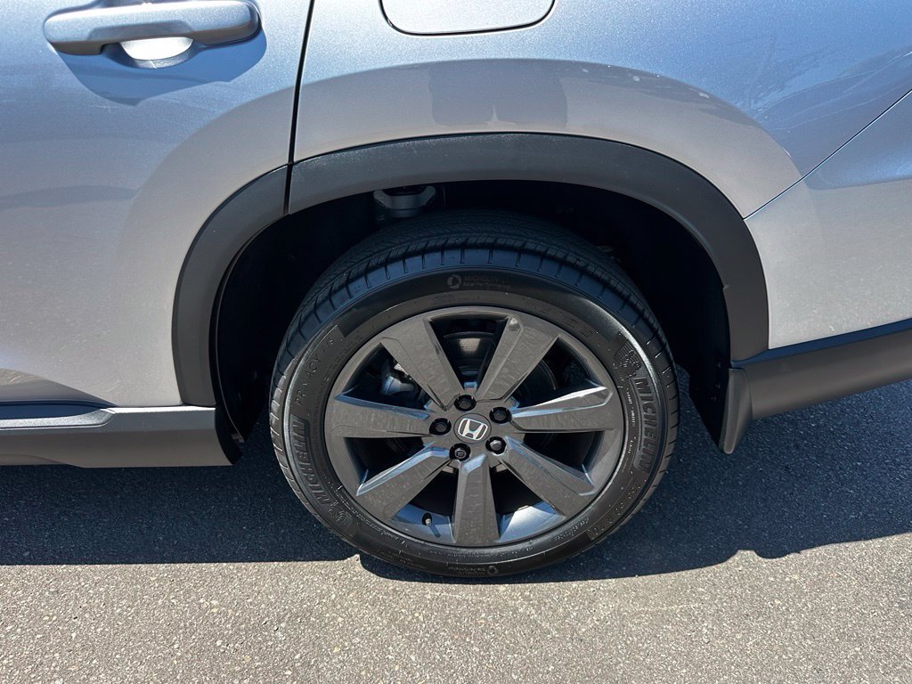 Certified 2024 Honda Pilot Sport image 11