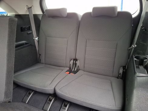 Used 2019 Kia Sorento LX w/ LX Convenience Package image 11