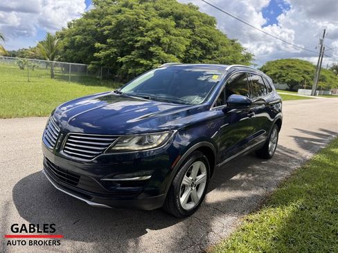 Used 2017 Lincoln MKC Premiere image 8