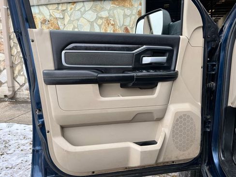 Used 2022 RAM 3500 Big Horn w/ Level C Equiment Group image 19