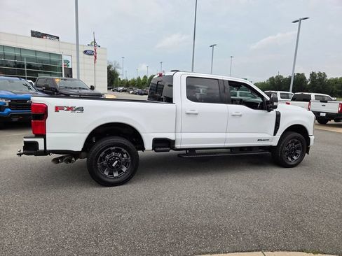 Used 2024 Ford F250 Lariat w/ Lariat Ultimate Package AWD/4WD image 12