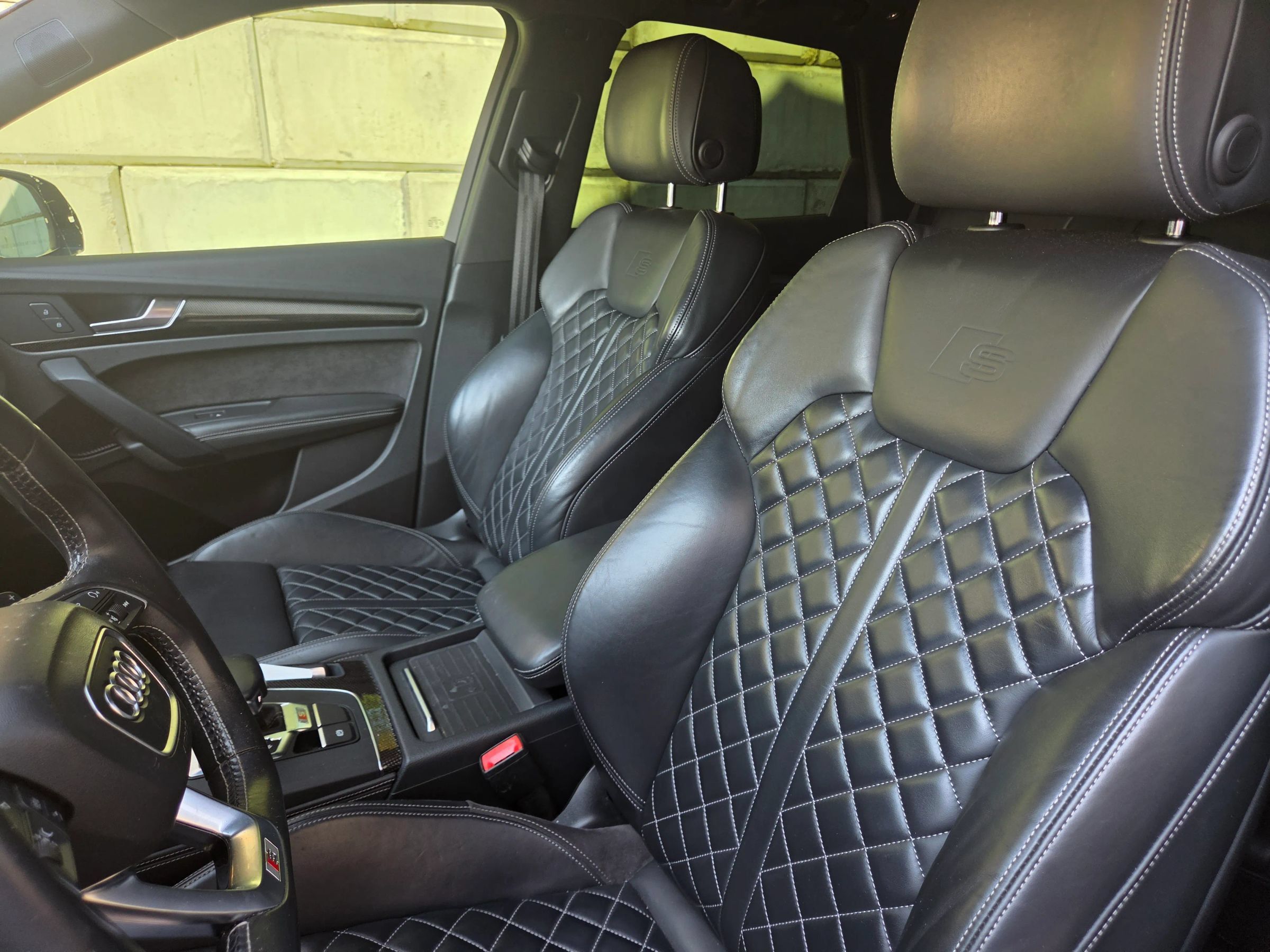 Used 2020 Audi SQ5 Premium Plus w/ Premium Plus Package AWD/4WD image 2