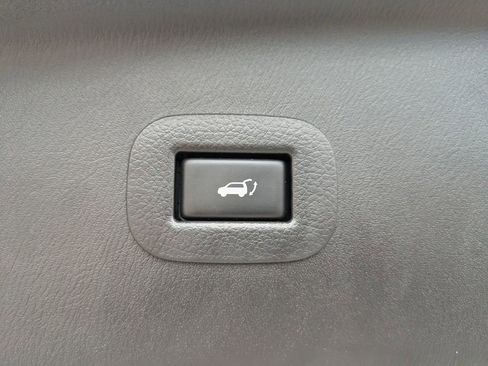 Used 2015 INFINITI QX80 Limited w/ All Season Package image 14