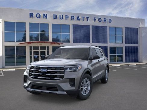 Used 2026 Ford Explorer Active RWD image 3