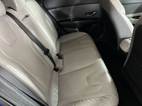 Used 2021 Hyundai Elantra Limited FWD image 26
