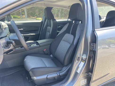 New 2026 Nissan Sentra SV w/ SV Convenience Package FWD image 16