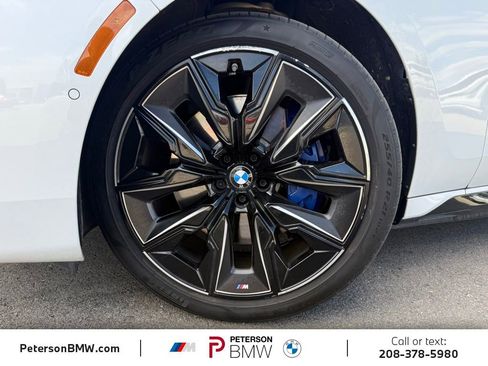 Used 2025 BMW i7 xDrive60 w/ Executive Package AWD/4WD image 34