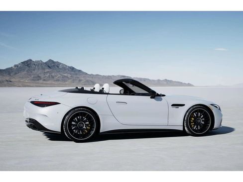 New 2026 Mercedes-Benz SL 63 AMG 4MATIC image 18