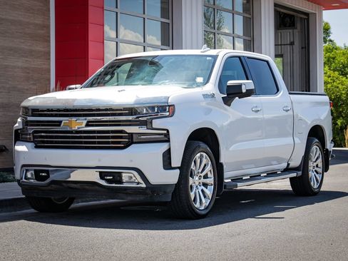 Used 2020 Chevrolet Silverado 1500 High Country w/ Technology Package AWD/4WD image 9