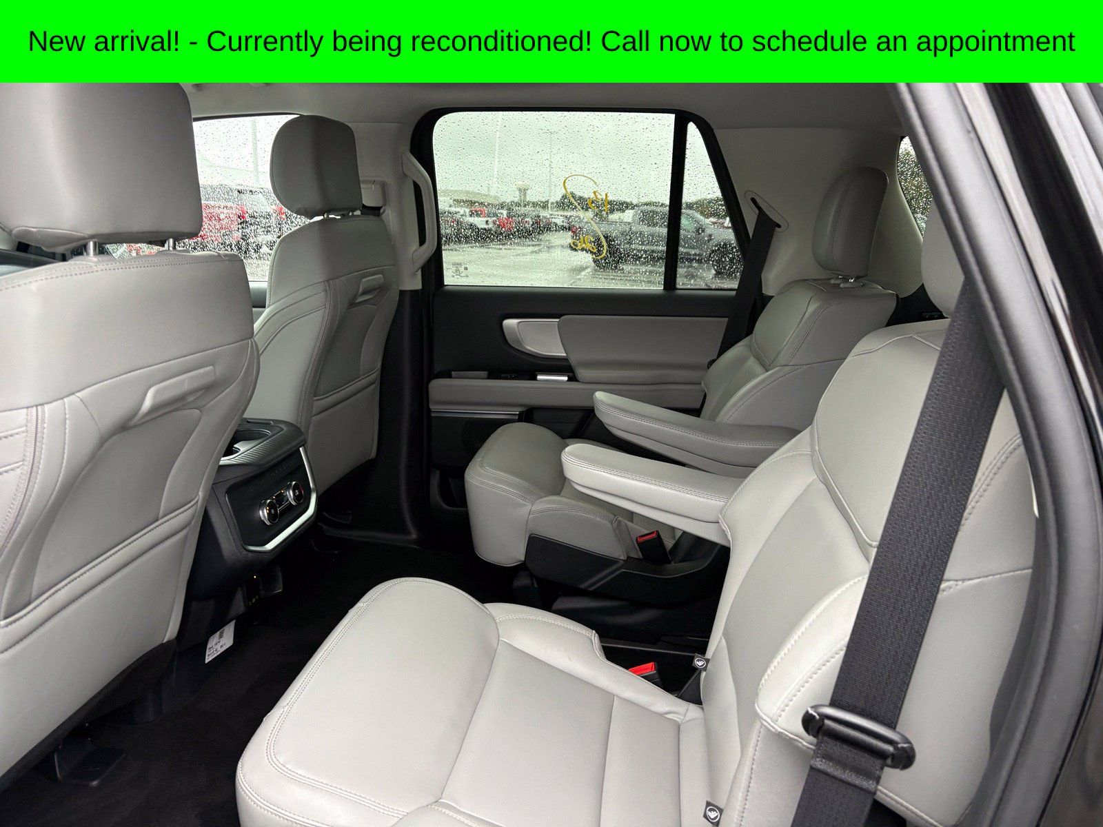 Used 2026 Ford Expedition Active AWD/4WD image 13