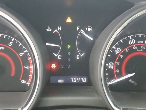 Used 2012 Toyota Highlander SE w/ Tow Pkg image 26