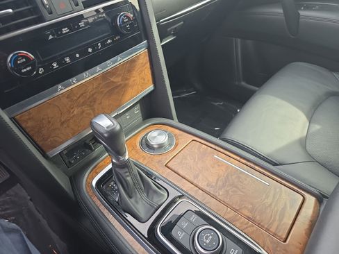 Used 2021 Nissan Armada SL w/ Captain's Chairs Package image 27