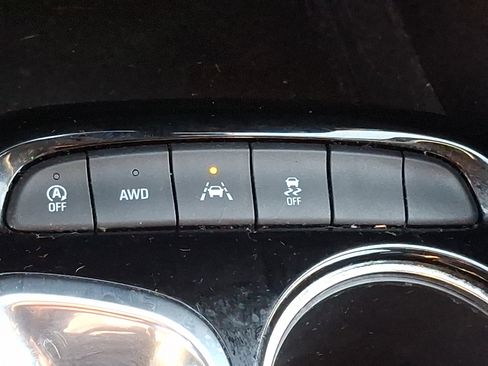 Used 2023 Buick Encore GX Preferred w/ Cold Weather Comfort Package AWD/4WD image 23