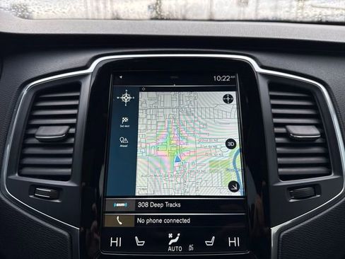 Used 2021 Volvo XC90 T6 Momentum w/ Climate Package image 24