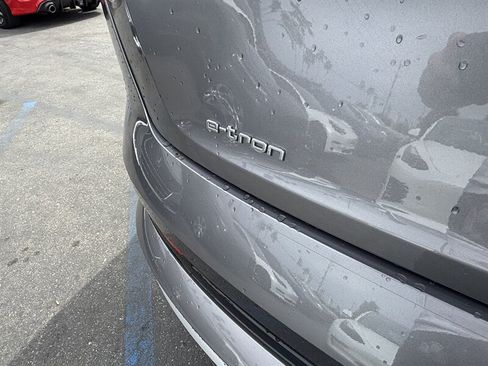 Used 2019 Audi e-tron Premium Plus AWD/4WD image 5
